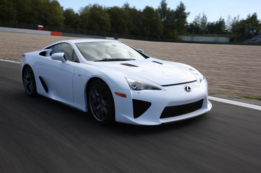  Lexus LF-A 2010 года  (фото 105 из 213)